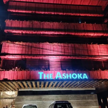 The Ashoka Hotel Индаур Экстерьер фото